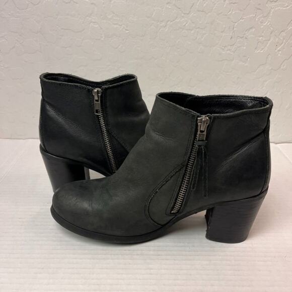 Levi's Boots Women's Size 9 Black Leather Ankle Zip Up Block Heeled Boho - Picture 6 of 12